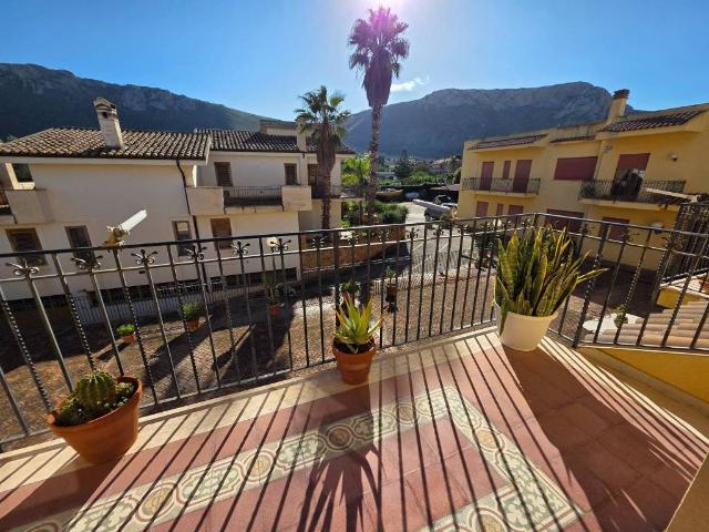 Appartamento in vendita a Terrasini PA