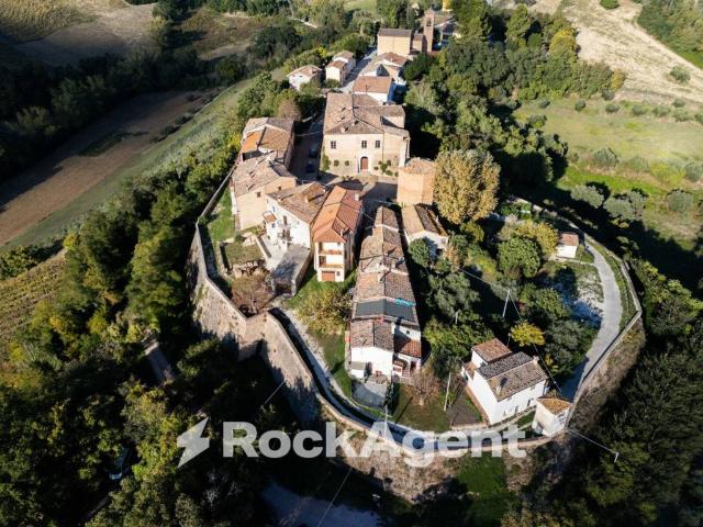 Appartamento in vendita a Terre Roveresche PU