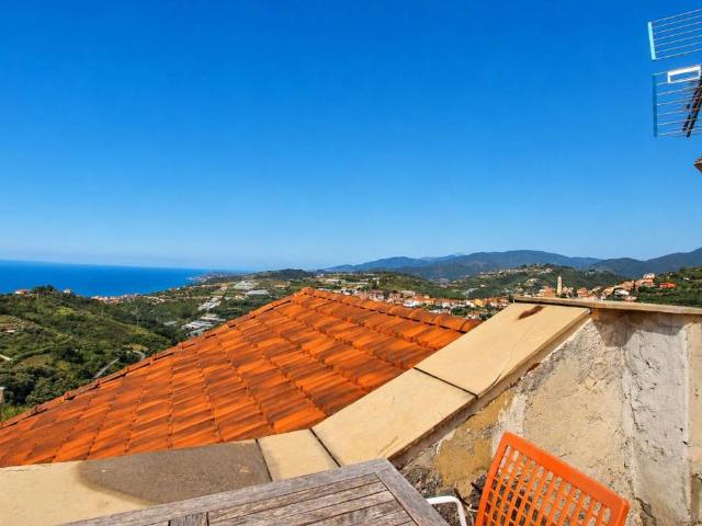 Appartamento in vendita a Terzorio IM