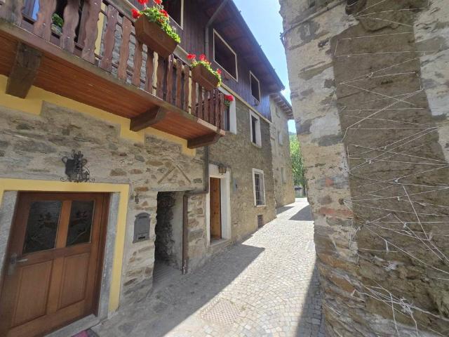 Appartamento in vendita a Tirano SO