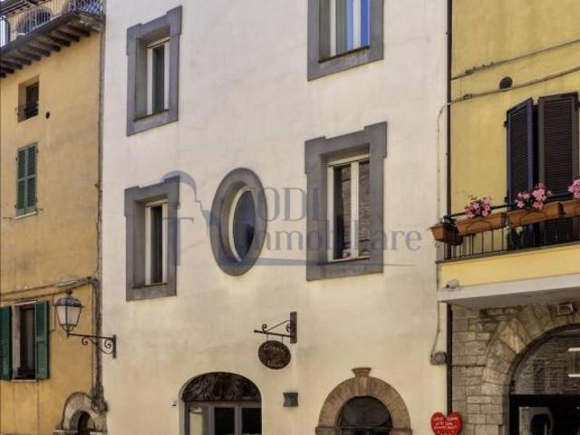 Appartamento in vendita a Todi