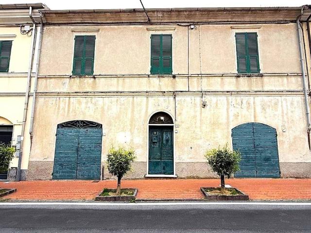 Appartamento in vendita a Toirano SV