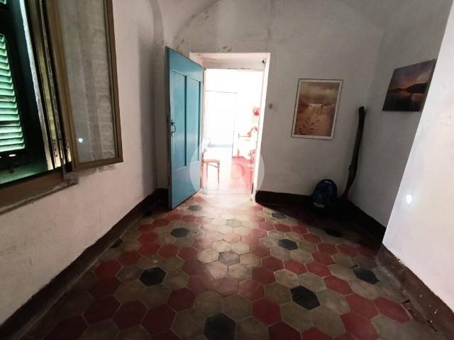 Appartamento in vendita a Toirano SV