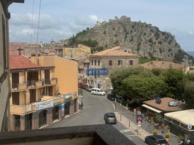 Appartamento in vendita a Tolfa RM