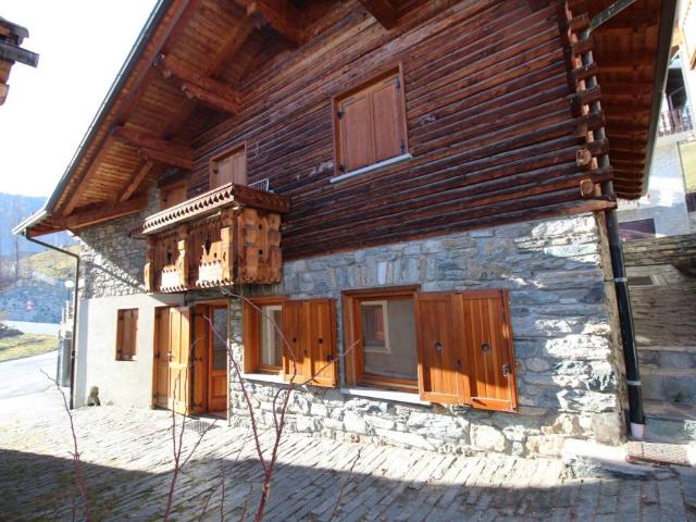 Appartamento in vendita a Torgnon AO