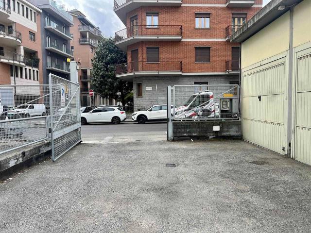 Box in vendita a Torino