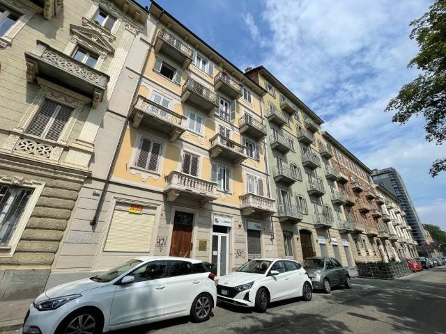 Appartamento in vendita a Torino TO