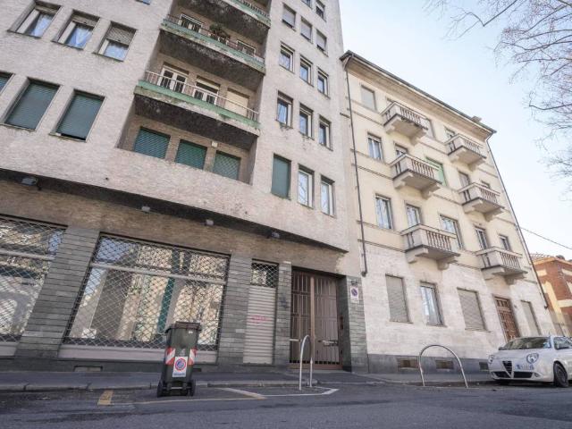 Appartamento in vendita a Torino TO