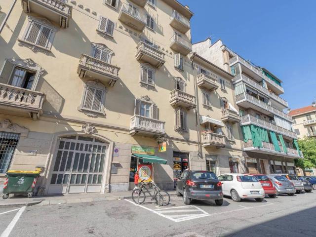Appartamento in vendita a Torino TO