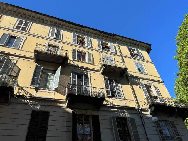 Appartamento in vendita a Torino TO