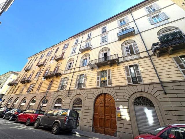 Appartamento in vendita a Torino TO