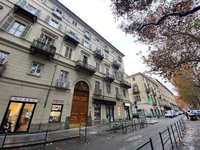 Appartamento in vendita a Torino TO