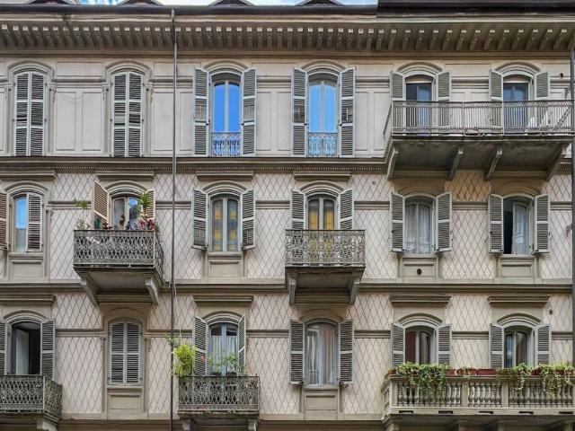 Appartamento in vendita a Torino TO