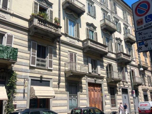 Appartamento in vendita a Torino TO