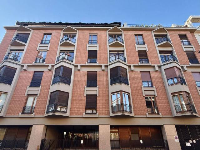 Appartamento in vendita a Torino TO