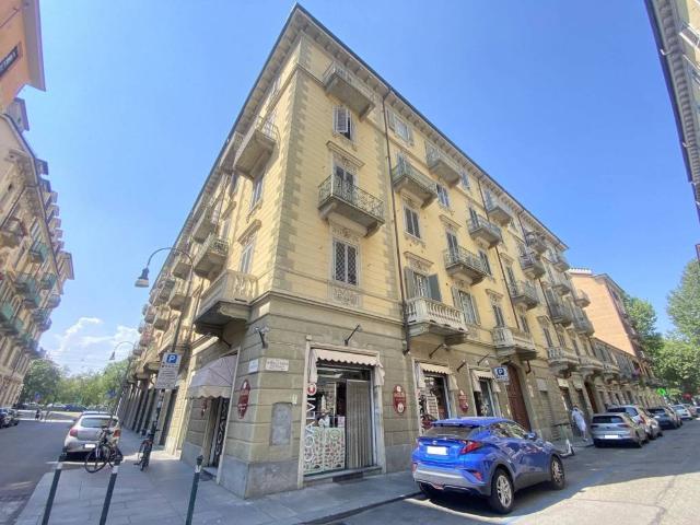 Appartamento in vendita a Torino TO