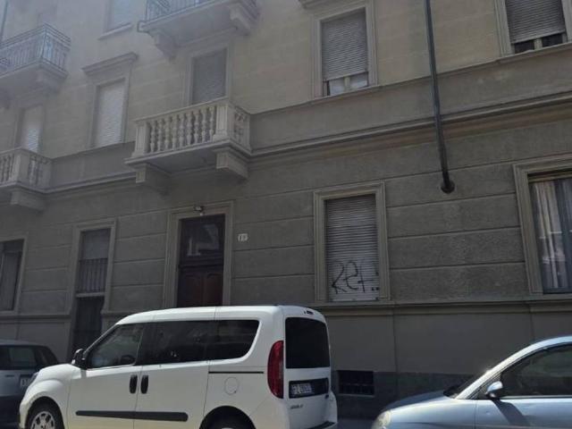Appartamento in vendita a Torino TO