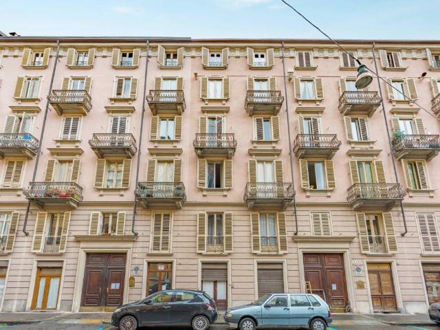 Appartamento in vendita a Torino TO