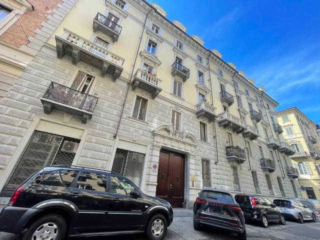 Appartamento in vendita a Torino TO