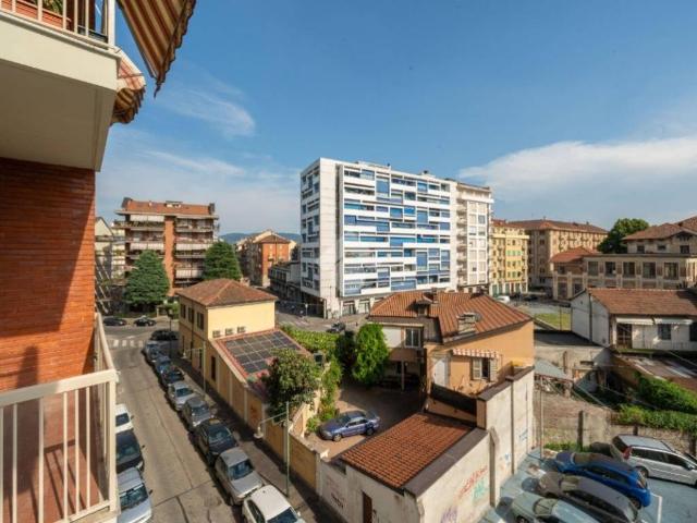 Appartamento in vendita a Torino TO