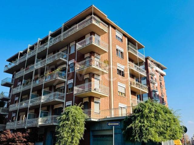Appartamento in vendita a Torino via Giovanni Servais, 93, Parella
