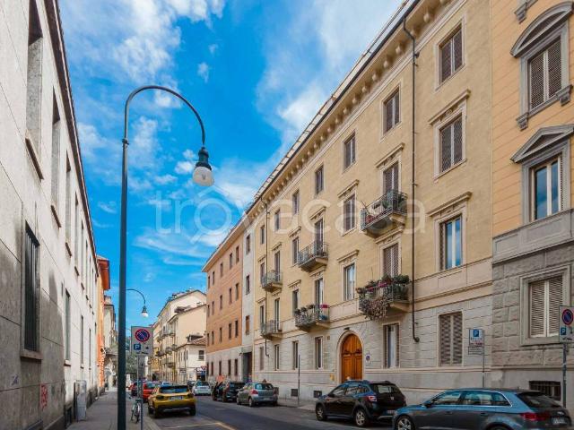 Appartamento in vendita a Torino via Matteo Pescatore, 4, Giardini Reali