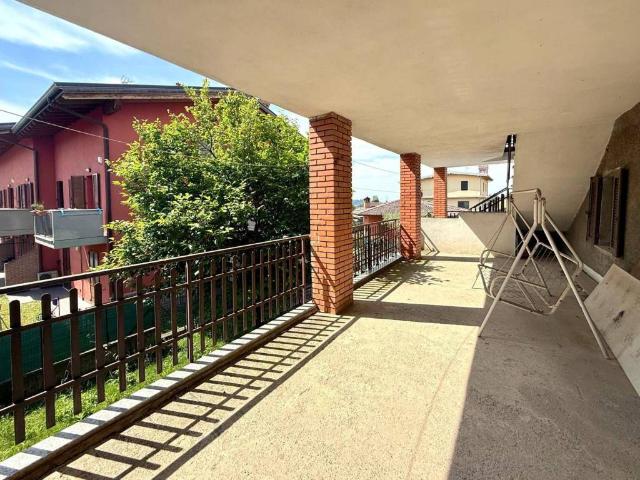 Appartamento in vendita a Torre de' Roveri BG