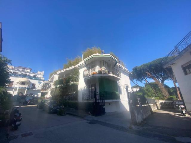 Appartamento in vendita a Torre del Greco NA