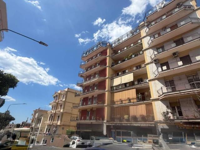 Appartamento in vendita a Torre del Greco NA