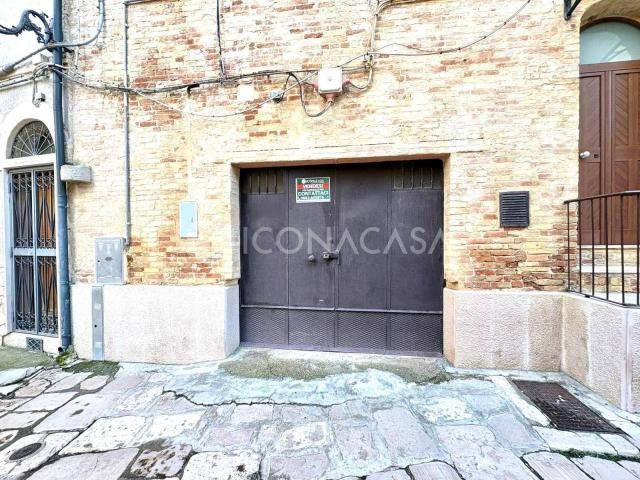 Box in vendita a Torremaggiore