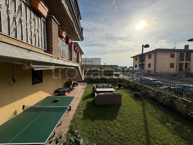Appartamento in vendita a Torrevecchia Pia via Sant'Ambrogio, 15