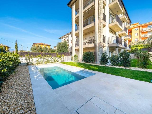 Appartamento in vendita a Torri del Benaco