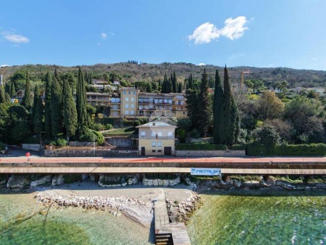 Appartamento in vendita a Torri del Benaco VR