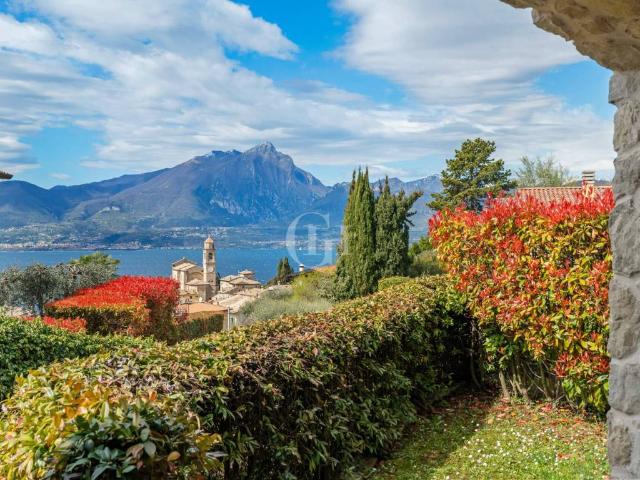 Appartamento in vendita a Torri del Benaco VR