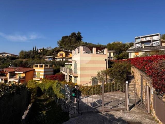Appartamento in vendita a Torri del Benaco VR