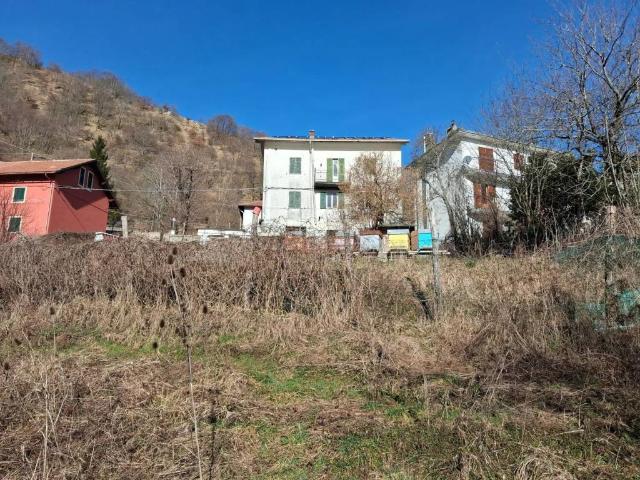 Appartamento in vendita a Torriglia GE