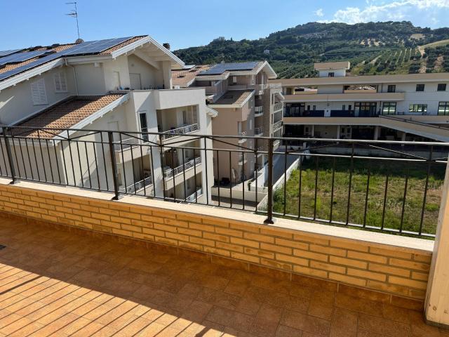 Appartamento in vendita a Tortoreto, Tortoreto Lido