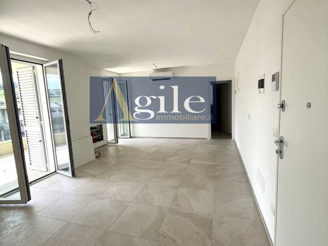 Appartamento in vendita a Tortoreto, Tortoreto Lido