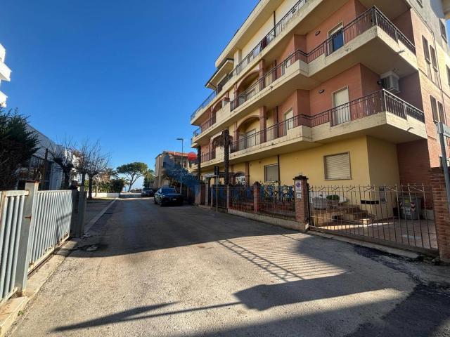 Appartamento in vendita a Tortoreto, Zona Mare 55m² Tortoreto Lido