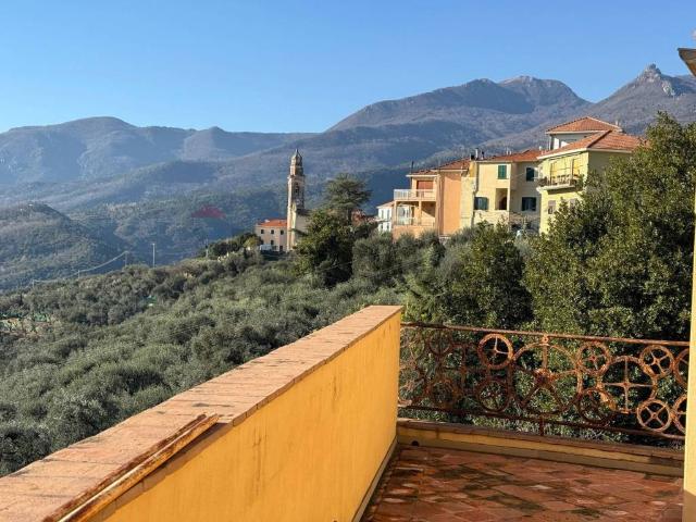 Appartamento in vendita a Tovo San Giacomo SV