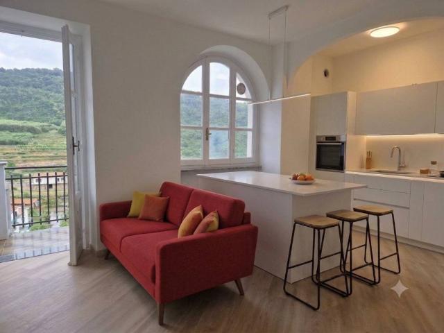Appartamento in vendita a Tovo San Giacomo SV