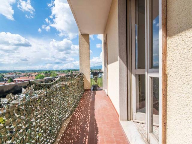 Appartamento in vendita a Tradate VA