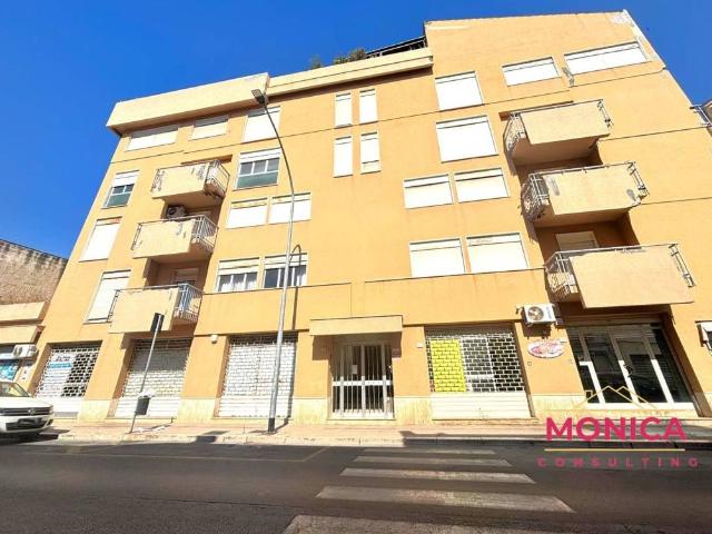 Appartamento in vendita a Trapani via degli Orti, 139