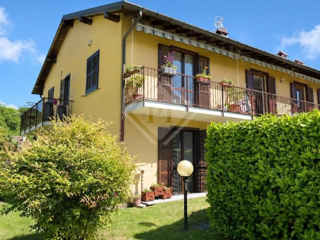 Appartamento in vendita a Travedona Monate VA
