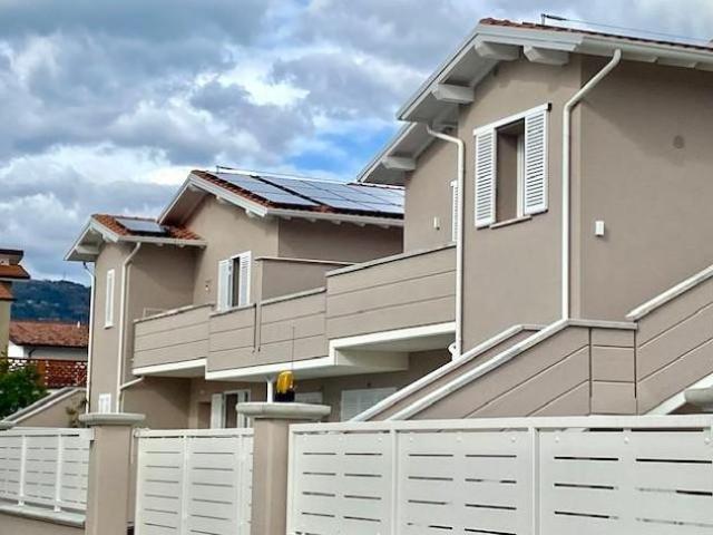 Appartamento in vendita a Traversagna Massa e Cozzile 101 mq Rif: 1405028