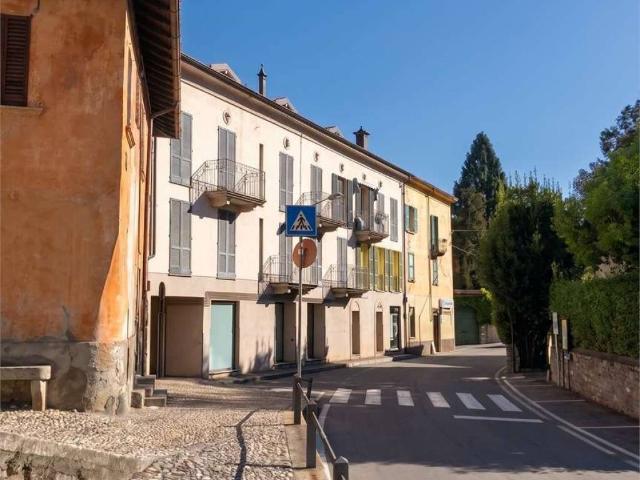 Appartamento in vendita a Tremezzina CO