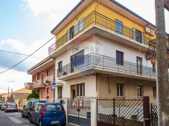 Appartamento in vendita a Trecastagni