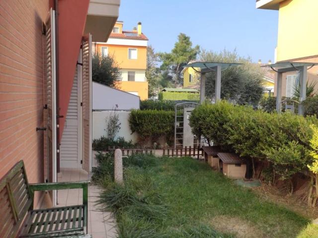 Appartamento in vendita a Trecastelli AN
