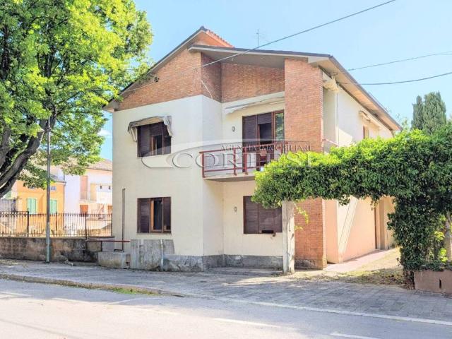 Appartamento in vendita a Trecastelli AN