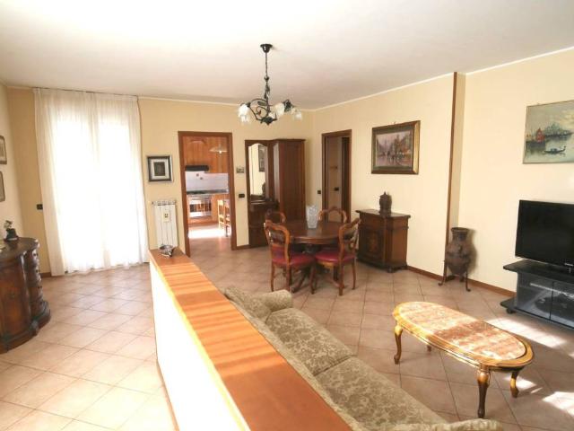 Appartamento in vendita a Trecate NO